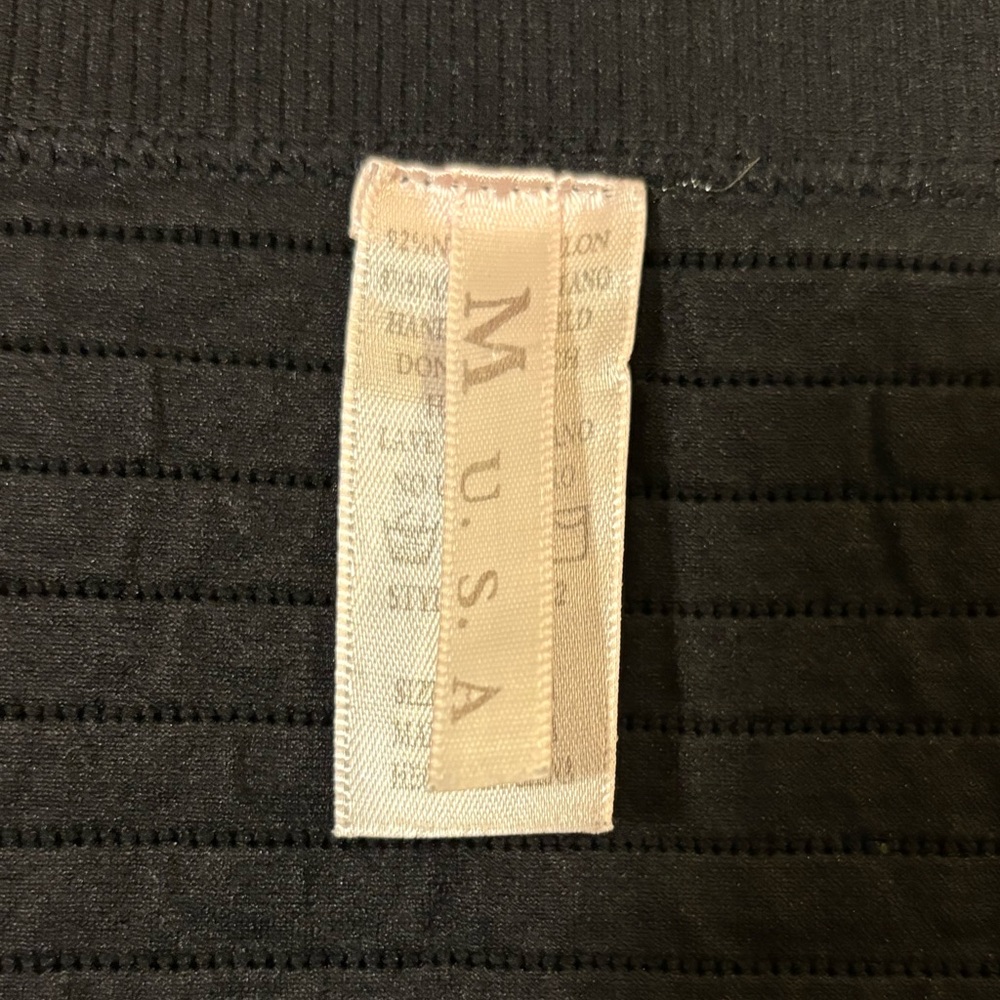 Retro 90s/Y2K Black Ribbed Mini Skirt - Picture 3 of 4